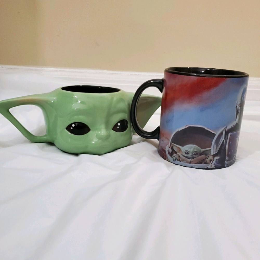 2 Mandalorian Mugs